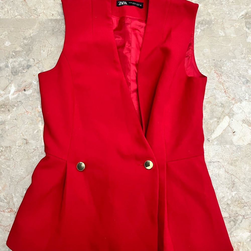 Zara Red Sleeveless Blouse